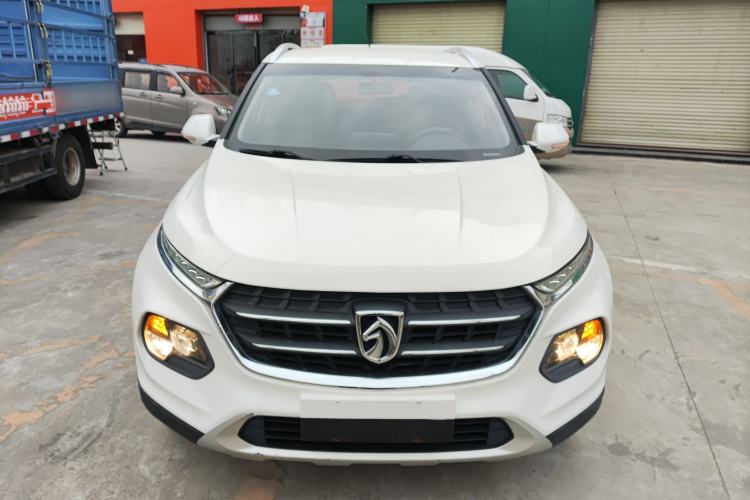 Used Baojun 510 2017 1.5L Automatic Fashion Model
