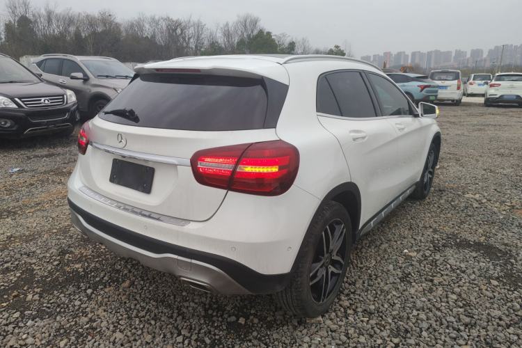 Used Mercedes-Benz GLA 2017 GLA 200 Fashion Model