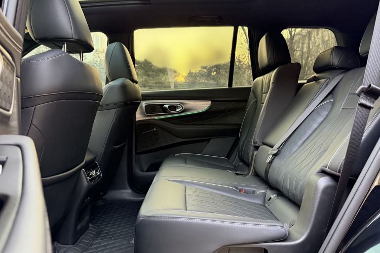 Used GAC Trumpchi GS8 2025 Linghang Series 2.0 TGDI Two-Wheel-Drive Luxury Edition 5 Seats