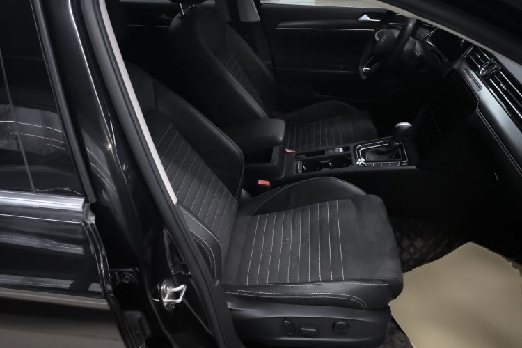 Used Volkswagen Magotan 2020 330TSI DSG Luxury Edition
