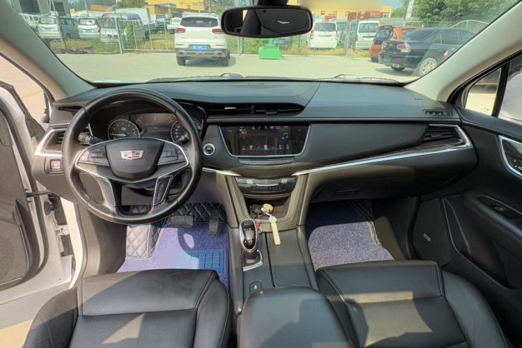 Used Cadillac XT5 2018 25T Luxury Model
