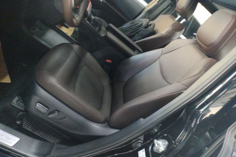 Used Toyota Granvia 2024 2.5L Hybrid Prestige PLUS Four-Wheel Drive Version