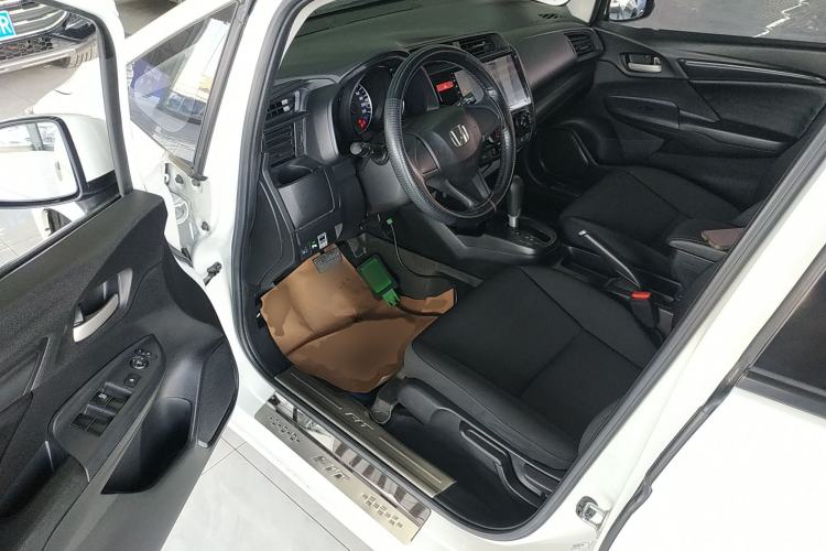 Used Honda Fit 2016 1.5L LXS CVT Comfort Sunroof Version