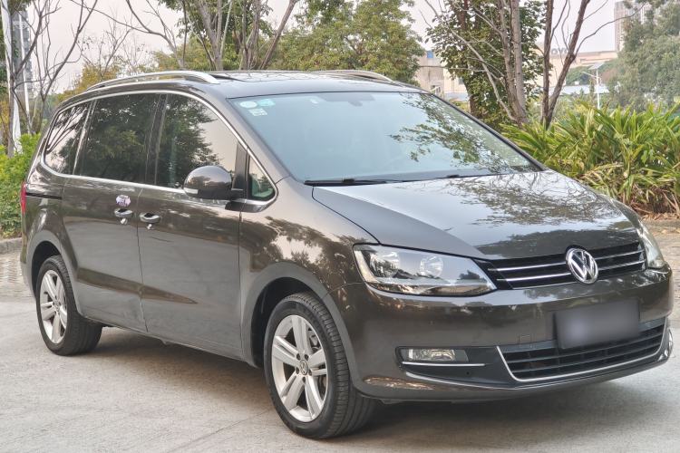 Used Volkswagen Sharan 2015 1.8TSI Comfort Model
