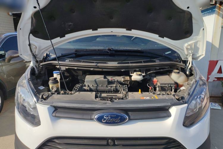 Used Ford Transit 2019 2.0T Diesel Multi-Purpose Commercial Vehicle Short Wheelbase Mid-Roof Design 6-Seater China VI Standard
