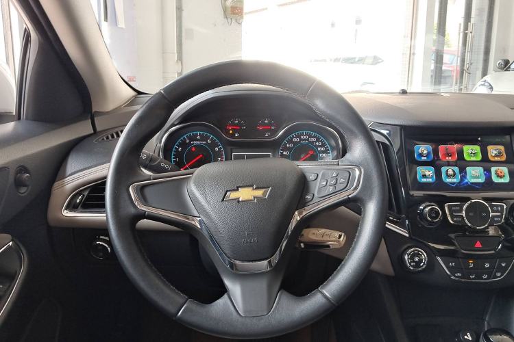 Used Chevrolet Cruze 2015 1.4T DCG Luxury Edition
