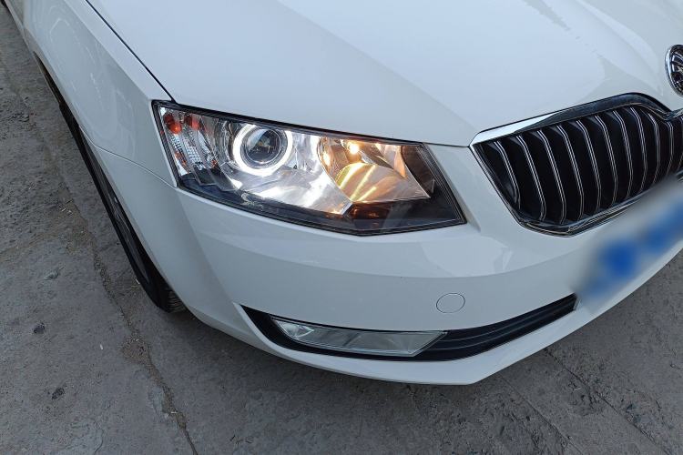 Used Skoda Octavia 2016 1.6L Automatic Chuanxing Edition
