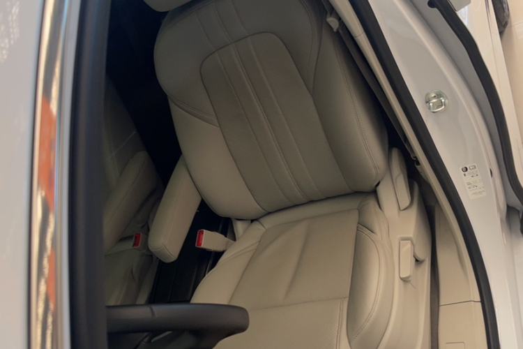 Used Buick GL8 2022 ES Landtrek 653T Comfort Edition
