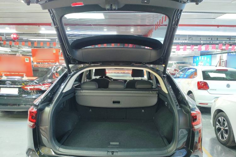 Used Volkswagen Tayron X 2020 330TSI Two-Wheel Drive Luxury Smart Connectivity Version
