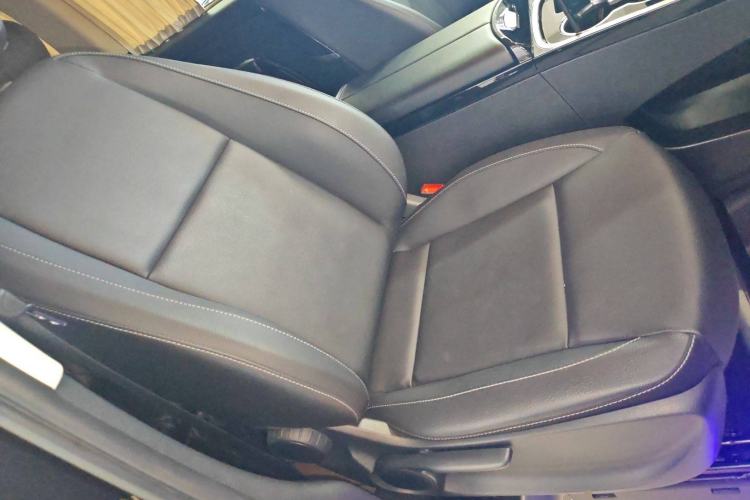 Used Mercedes-Benz Vito 2021 2.0T Elite Version 7 Seats