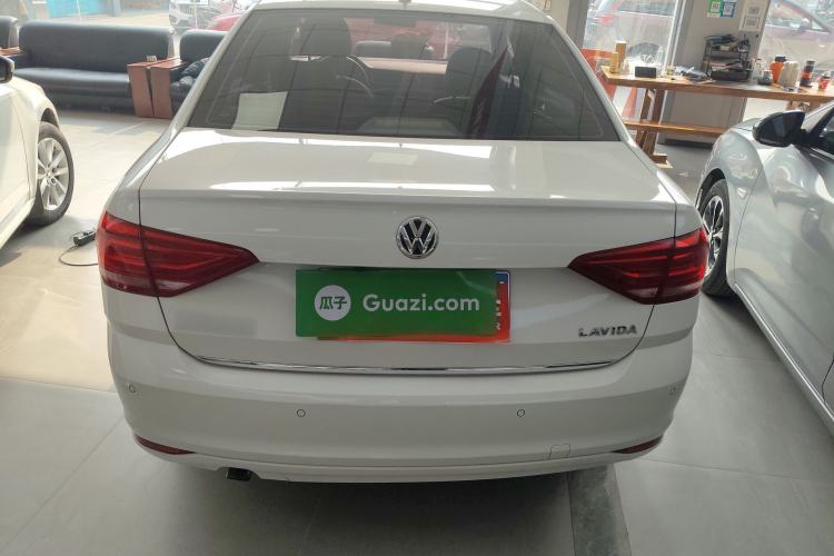 Used Volkswagen Lavida 2017 1.6L Automatic Comfort Edition