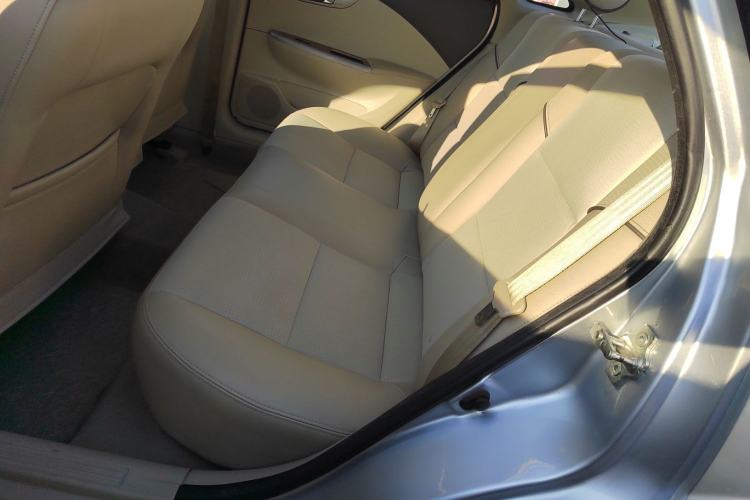 Used Buick Excelle 2015 1.5L Automatic Classic Model
