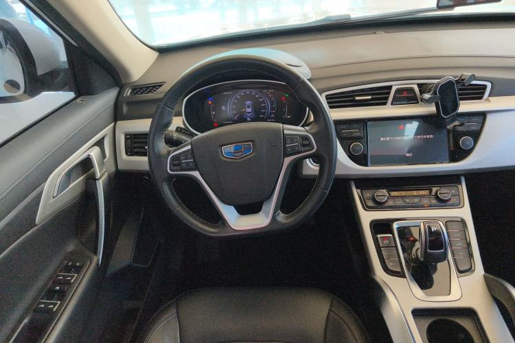 Used Geely Auto Emgrand X7 Sport 2020 1.8TD DCT Two-Wheel Drive Smart Connect 4G-Enabled Version
