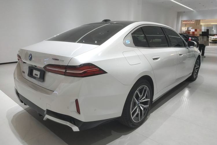 Used BMW i5 2024 eDrive 35L M Sport Package
