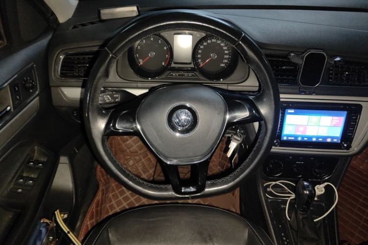 Used Volkswagen Gran Lavida 2015 1.6L Automatic Comfort Edition
