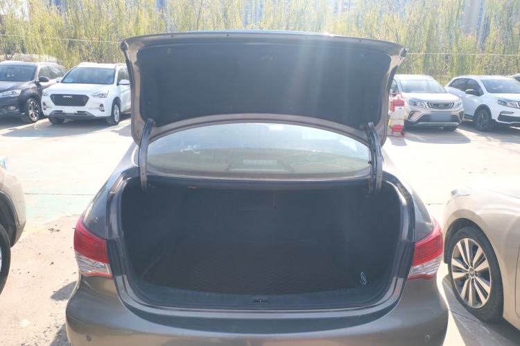 Used Nissan Sylphy 2016 Classic 1.6XE Automatic Leading Edition
