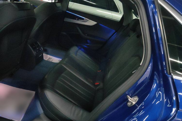 Used Audi A4L 2020 40 TFSI Luxury Dynamic Model
