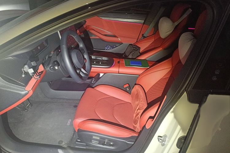 Used  SU7 2024 Rear-Drive Long-Range Intelligent Driving Version
