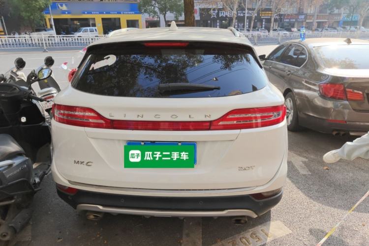 Used Lincoln MKC 2017 2.0T Two-Wheel Drive Deluxe Edition