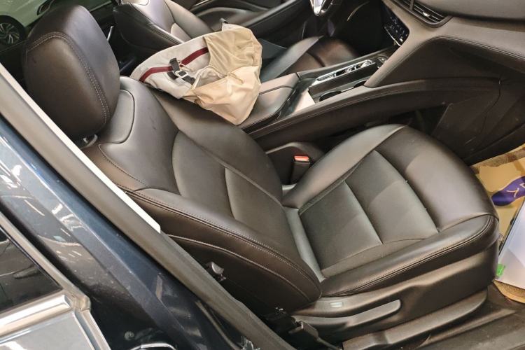 Used Buick Enclave 2020 28T Two-Wheel Drive Zhanqi Version
