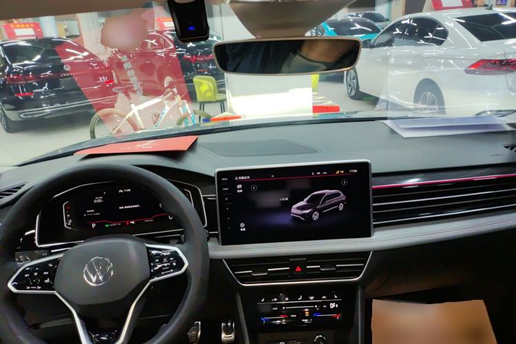 Used Volkswagen Tiguan L 2022 330TSI Automatic Two-Wheel Drive R-Line Flagship Edition
