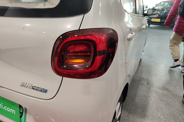 Used Wuling Hongguang MINIEV 2025 Four-Door Version Advanced Edition
