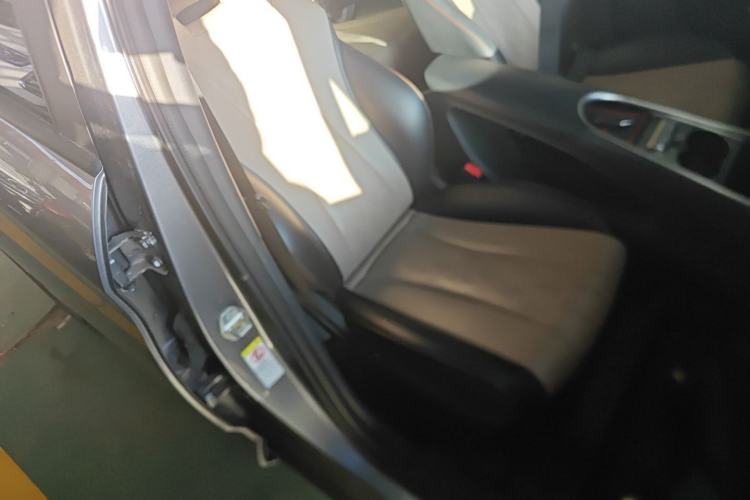 Used BYD Dolphin 2023 420 km Fashion Edition
