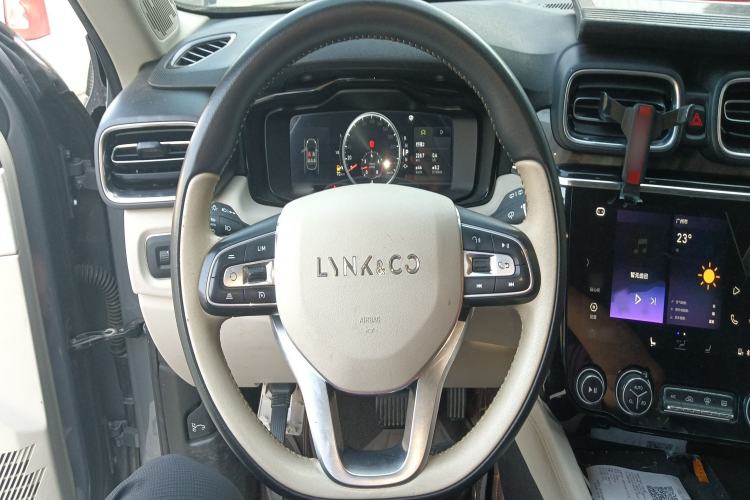 Used Lynk & Co 02 2018 1.5T DCT Two-Wheel Drive Zhaopu Version China V Standard
