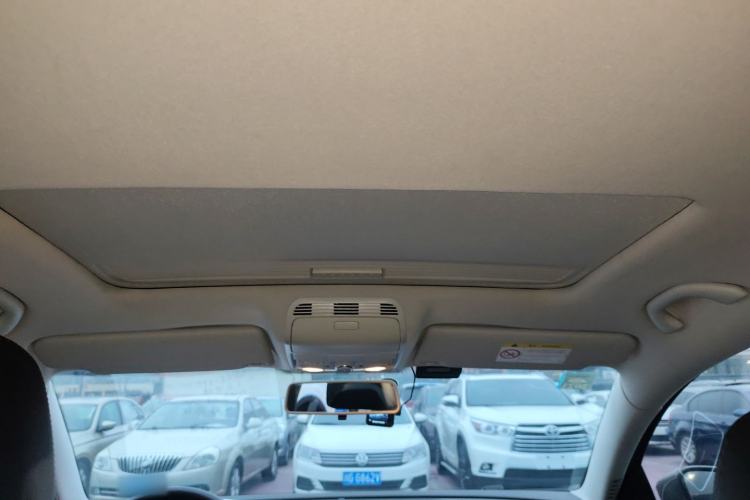 Used Volkswagen Magotan 2015 1.8TSI Advanced Model
