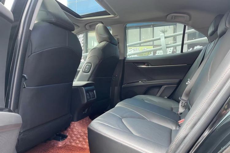 Used Toyota Camry 2018 2.5G Luxury Edition
