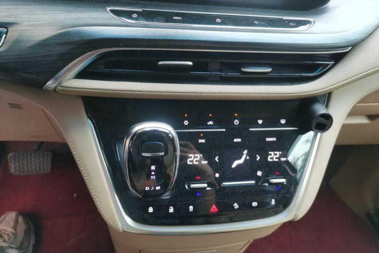 Used Buick GL8 2021 ES Land Cruiser 653T Flagship Model
