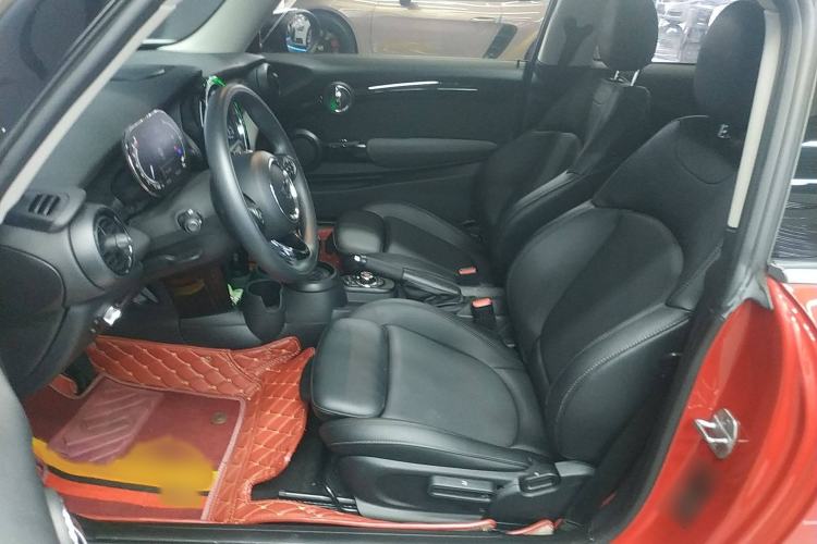 Used  MINI 2021 1.5T COOPER Classic Edition
