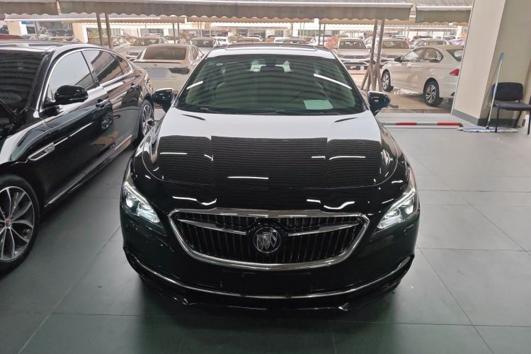 Used Buick LaCrosse 2018 30H Elite Edition
