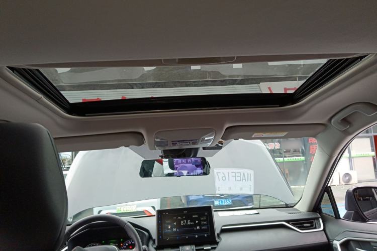 Used Toyota Wildlander 2022 Dual-Engine 2.5L E-CVT Two-Wheel Drive Luxury PLUS Edition
