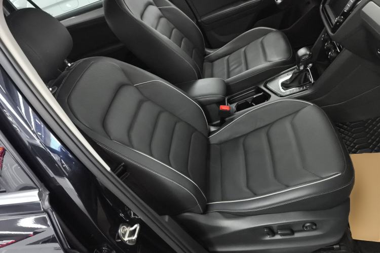 Used Volkswagen Tiguan L 2017 330TSI Automatic Two-Wheel Drive Flagship Edition
