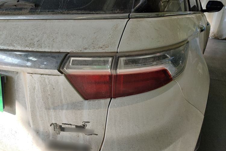 Used JMC Yusheng S330 2016 1.5L GTDi Automatic Two-Wheel Drive Flagship Edition
