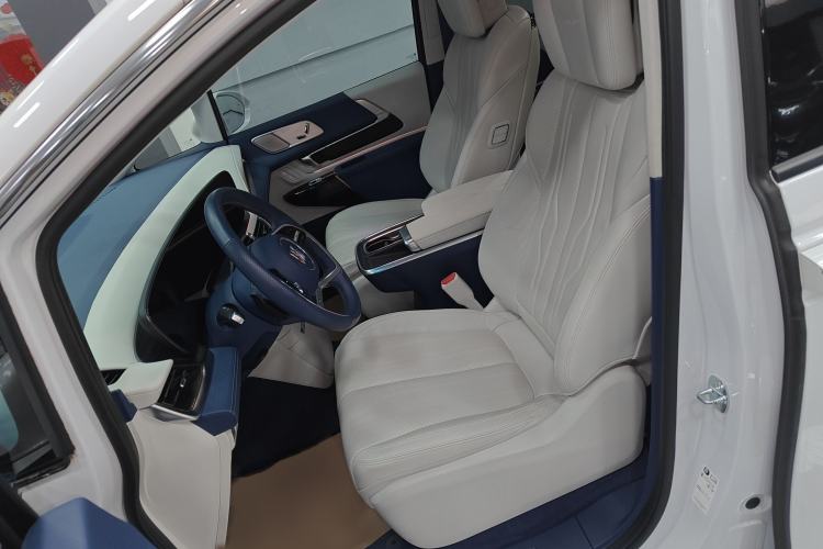 Used Buick Century 2023 2.0T Six-Seater Yinshi Edition
