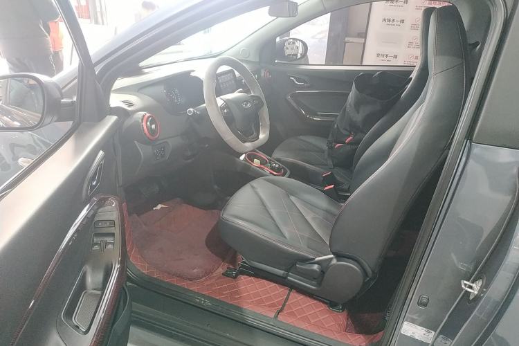 Used Chery Little Ant 2022 Sweet Pink Edition Half-Sugar Version Lithium Iron Phosphate 29.2 kWh 30 kW 301 km