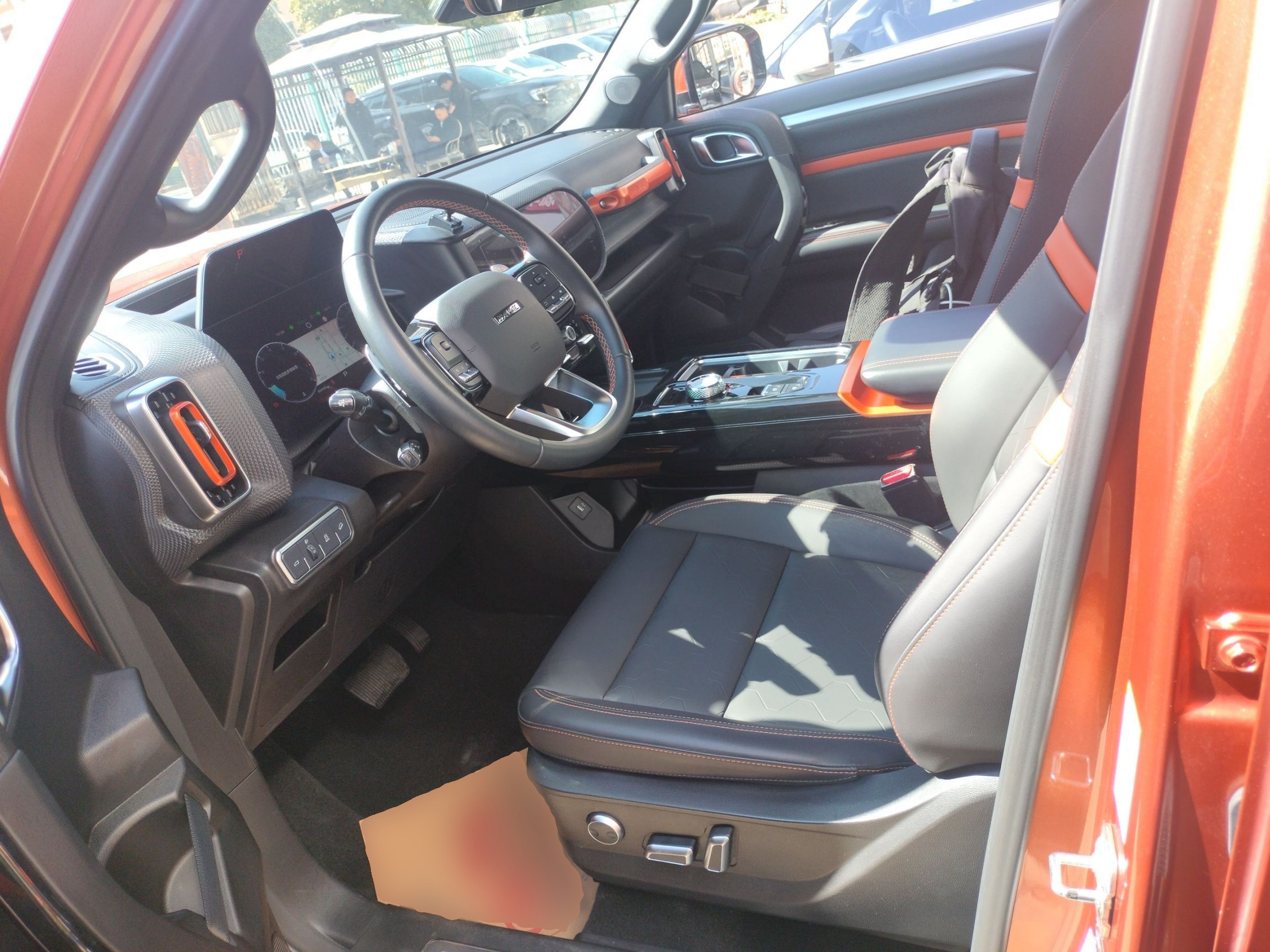 المقاعد الأمامية داخل السيارة