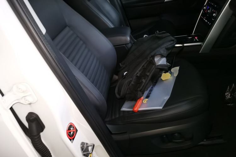 Used Land Rover Discovery Sport 2018 240 PS HSE LUXURY Edition
