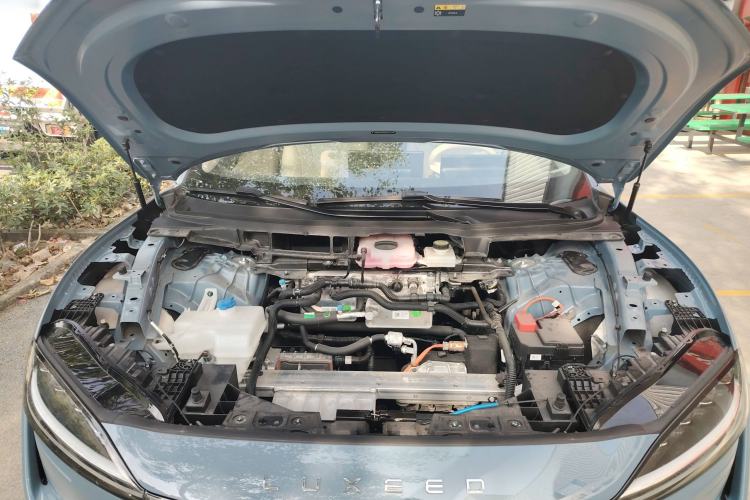 Used Hima Luxeed R7 2024 All-Electric 667 km Max
