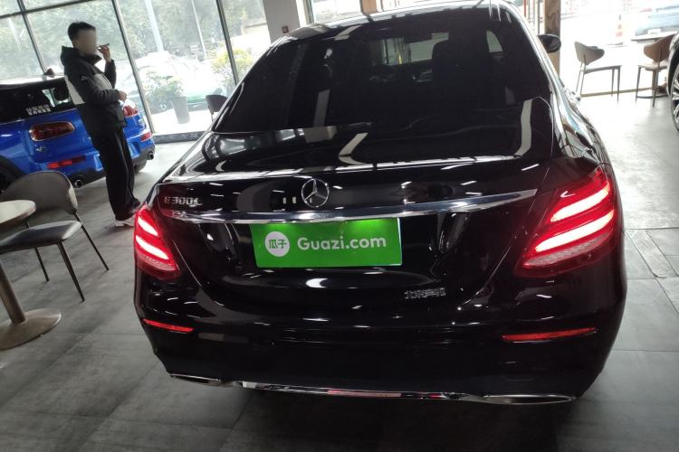 Used Mercedes-Benz E-Class 2019 E 300 L Sporty and Stylish Model