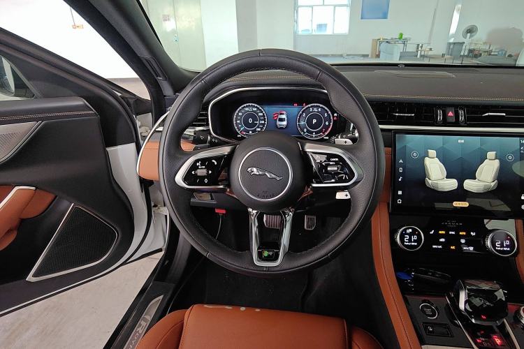 Used Jaguar XFL 2021 XFL 2.0T P250 All-Wheel-Drive Shimmering Black Sport Edition
