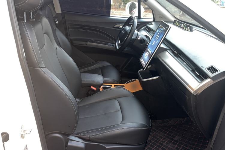 Used NETA V 2021 Long-Range Entertainment Edition Upgrade Model
