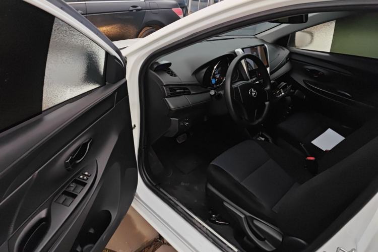 Used Toyota YARiS L 2019 1.5E CVT Dynamic Edition China VI compliant
