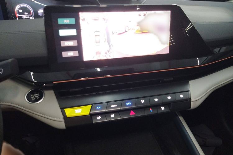 Used Changan UNI-V iDD 2023 ZhiDian iDD 1.5T 113km ZhiKu Model
