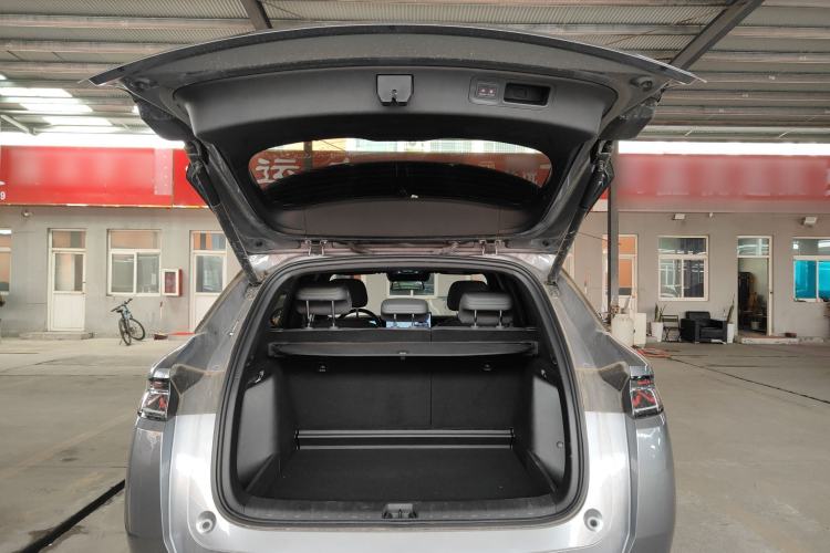 Used BYD Song L DM-i 2025 Intelligent Driving Version 160 km Beyond-Range Type
