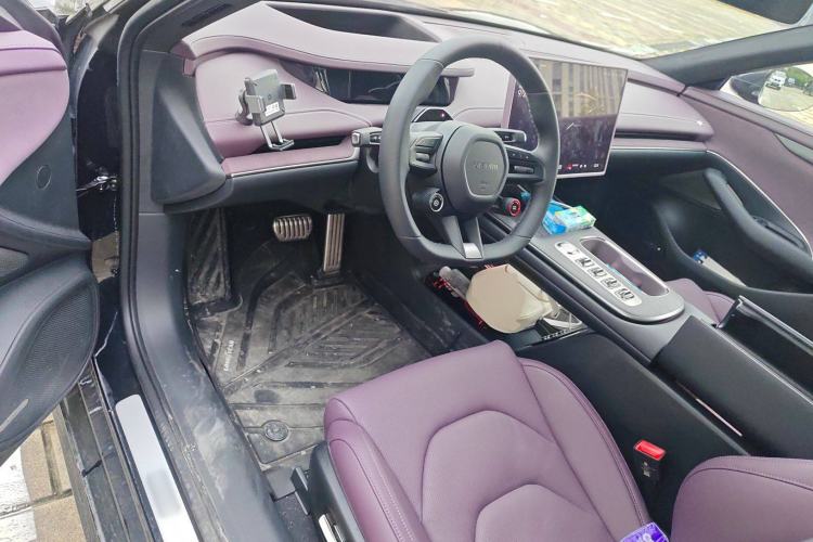 Used  SU7 2024 Four-Wheel Drive Ultra-Long Range Advanced Intelligent Driving Max Edition
