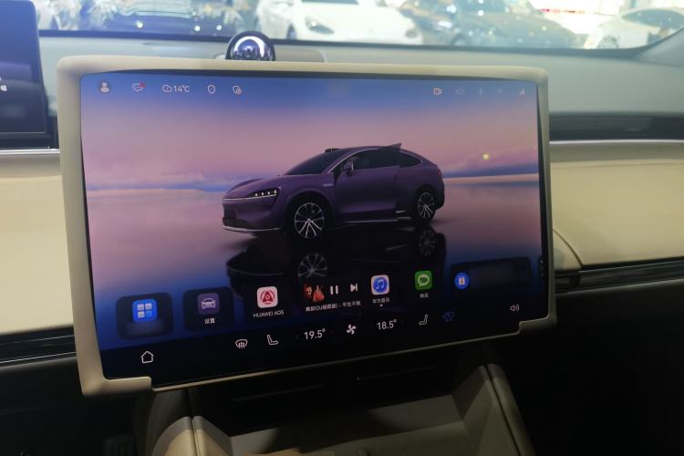 Used Hima Luxeed R7 2024 All-Electric 802 km Max
