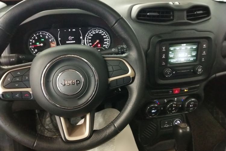 Used  Renegade 2017 180T Automatic Jingneng Edition
